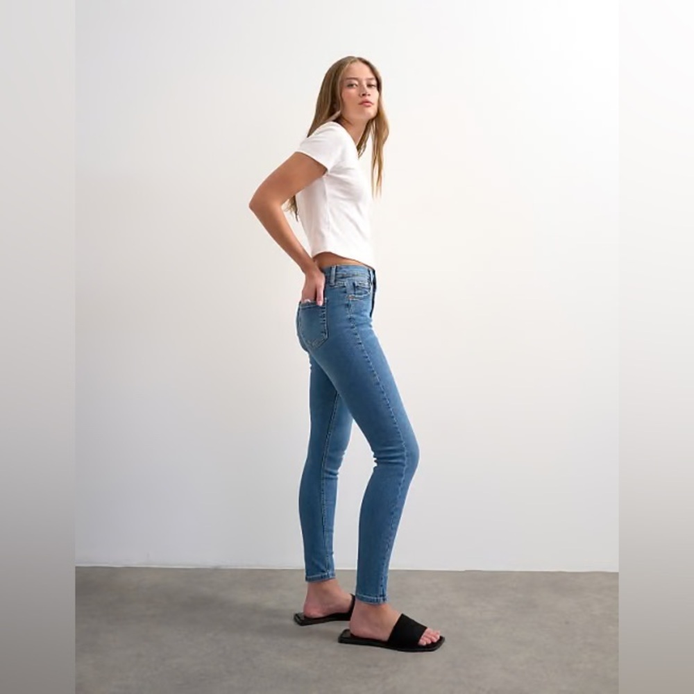 J. Crew 9 inch high rise toothpick skinny jeans size 25 in excellent condition